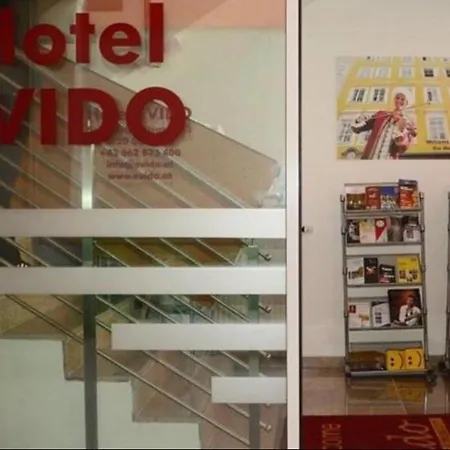 Mozarts Retreat Apartament